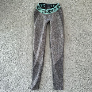 Gymshark Pants Women's XS Gray Leggings Moisture‎ Resistant Activewear Yoga